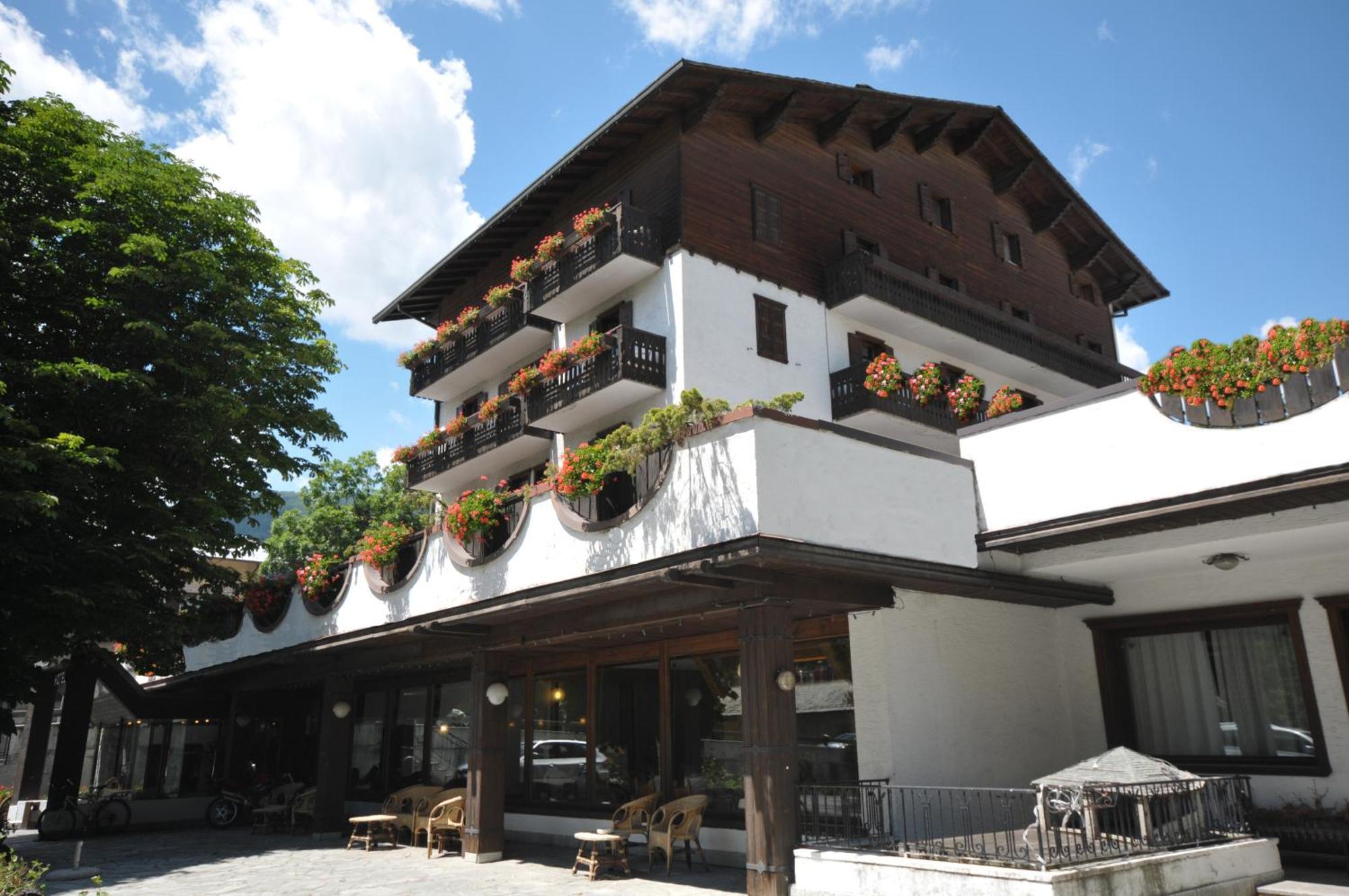Hotel Nazionale Μπόρμιο Εξωτερικό φωτογραφία