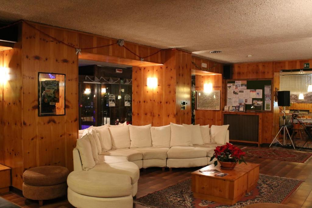 Hotel Nazionale Μπόρμιο Εξωτερικό φωτογραφία