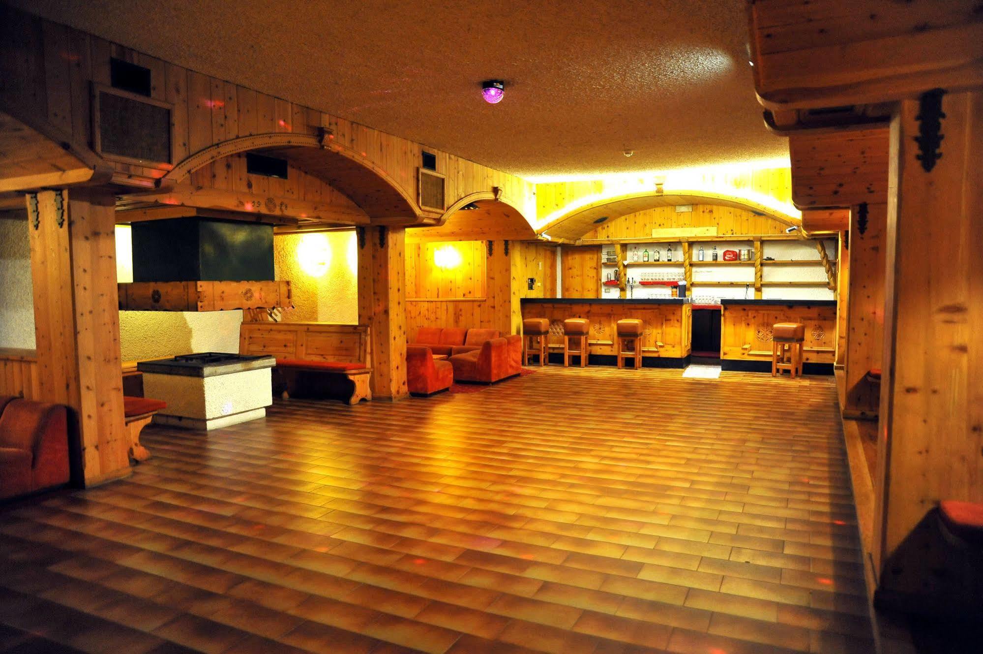 Hotel Nazionale Μπόρμιο Εξωτερικό φωτογραφία