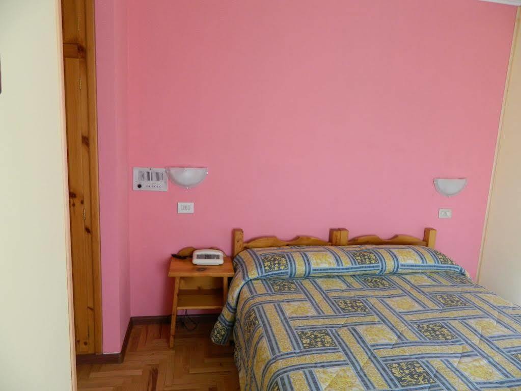 Hotel Nazionale Μπόρμιο Εξωτερικό φωτογραφία